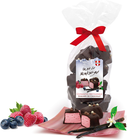 cubes de guimauves à la myrtille ou framboise enrobés de chocolat noir intense